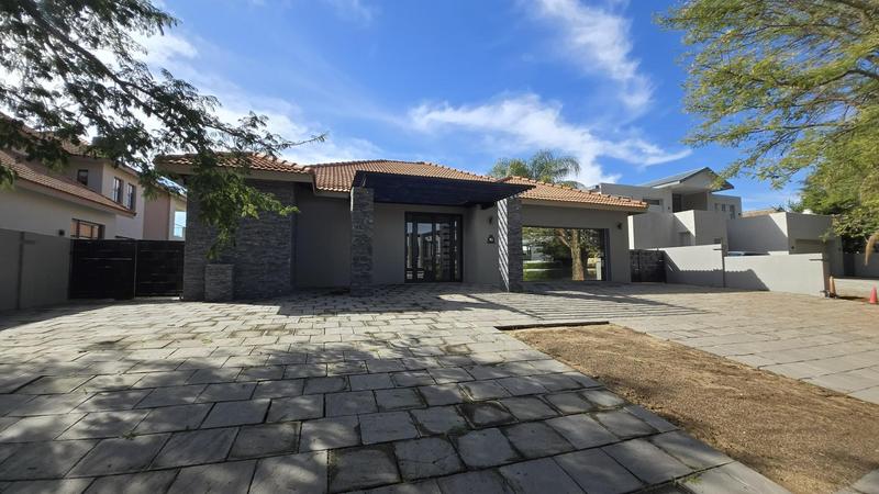 4 Bedroom Property for Sale in The Islands Estates North West